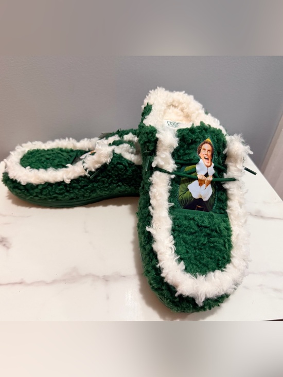 Hey Dude Other - Hey dude men’s Wally mules Green Faux-Fur Holiday Slip-On Slippers